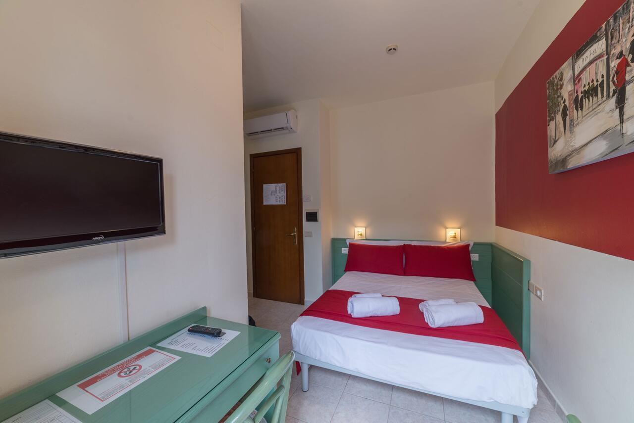 Hotel Airone (Adults Only) 比比翁 外观 照片